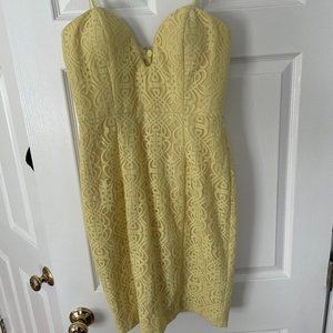 Like New! Butter Yellow Sweetheart Lace Dress
